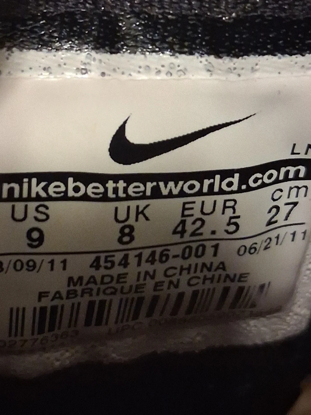 Nike Zoom Hyperfuse 2011 TB Men’s Mid Top Sneakers Black/White 454146-001 Size 9